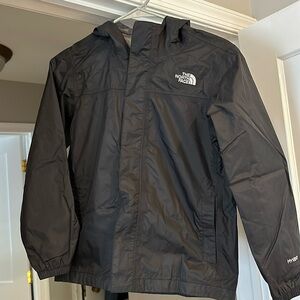 Youth medium (10/12) north face wind breaker/rain coat